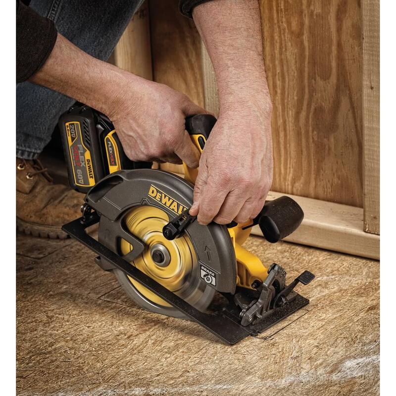 Hoja de sierra circular DEWALT FLEXVOLT de 7-1/4 pulgadas con 24 dientes de carburo (paquete de 6) - DWAFV37243X2