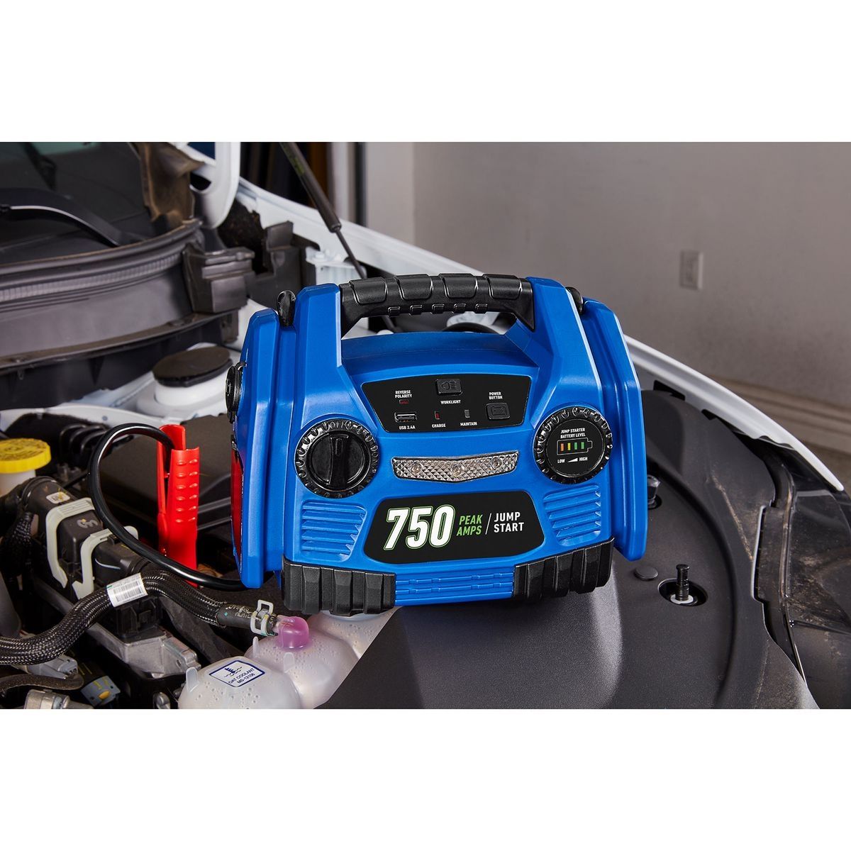 Arrancador de batería portátil de automóvil Cen-Tech con pico de 750 amperios y paquete de energía - 57209
