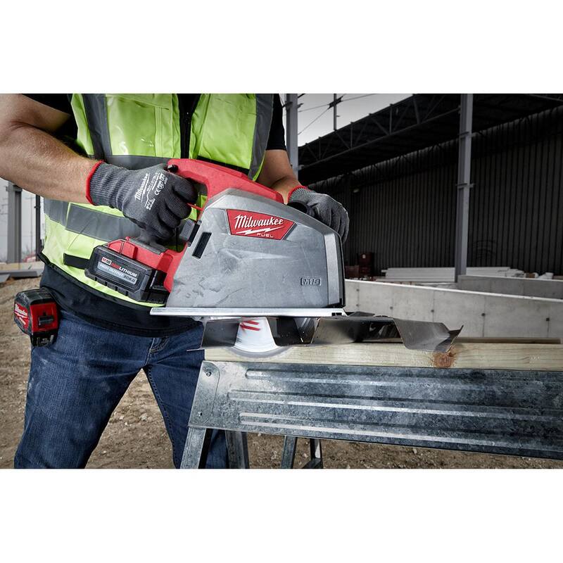 Milwaukee 9 pulgadas x 72 dientes de carburo Hoja circular para cortar aluminio - 48-40-4355