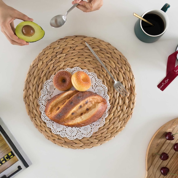 Vintiquewise 15 Decorative Weave Water Hyacinth Round Mat Charger Plates for Dining Table - QI003915-15