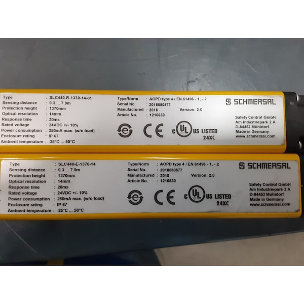 Cortina de luz Schmersal de 1370 mm 24V-DC - SLC440-ER-1370-14-01
