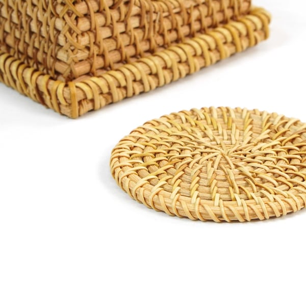 Vintiquewise Honey Brown Round Natural Rattan Placemats with Rectangular Holder, PK 6 - QI004240