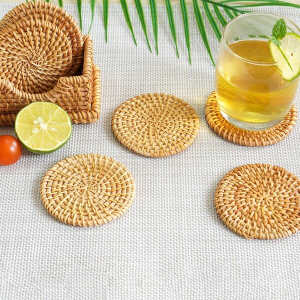 Vintiquewise Honey Brown Round Natural Rattan Placemats with Rectangular Holder, PK 6 - QI004240