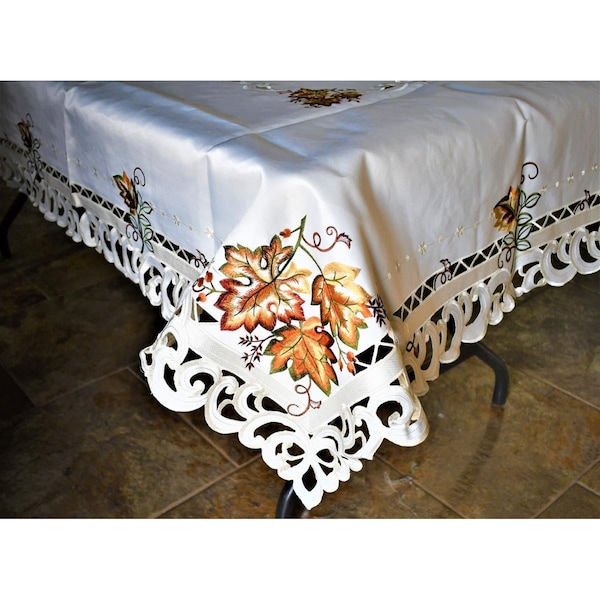 Sinobrite 52 x 71 in. Fall Leaf on Cream Fabric Tablecloth - H9036-52X71