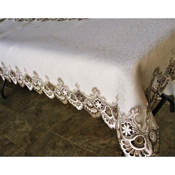 Sinobrite H8139-FF-68x142 68 x 142 in. Cocoa European Lace with White Antique Fabric Tablecloth - H8139/FF-68X142