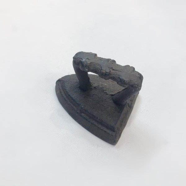 Comer En Iron Shaped Cast Iron Table Cloth Weights - Set of 2 - CO2458115