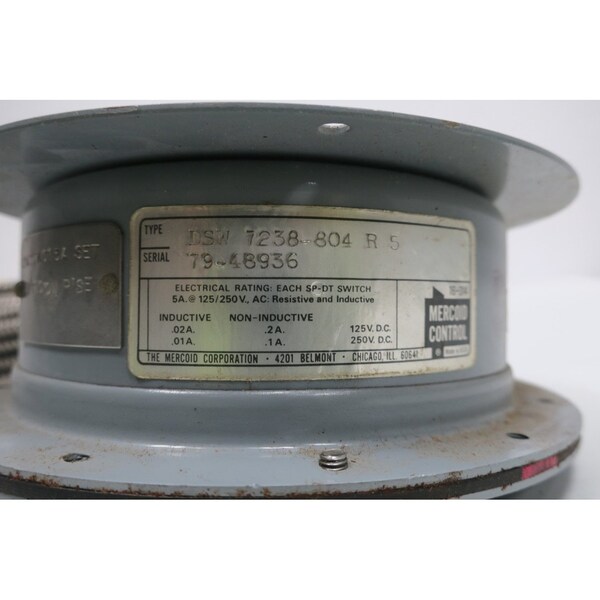 Controlador de temperatura Mercoid Dsw 7228804 R 5 Switch 100200F 125250VAc - DSW 7238-804 R 5