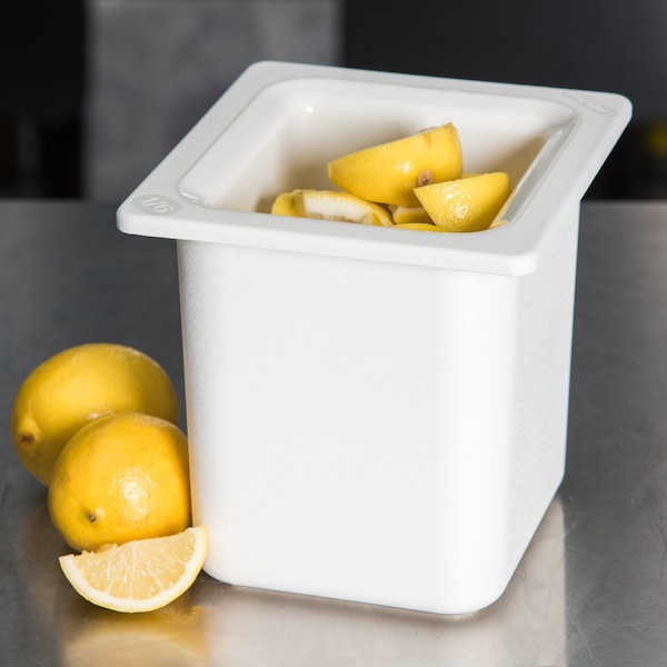 Carlisle Foodservice High Capacity, 1/6-Size Food Pan, 6" D - CM110502