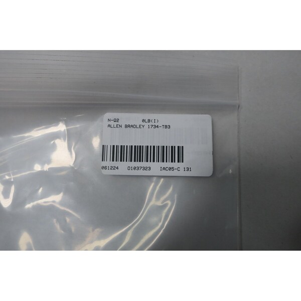 Base de terminal PLC y piezas y accesorios DCS - 1734-TB3
