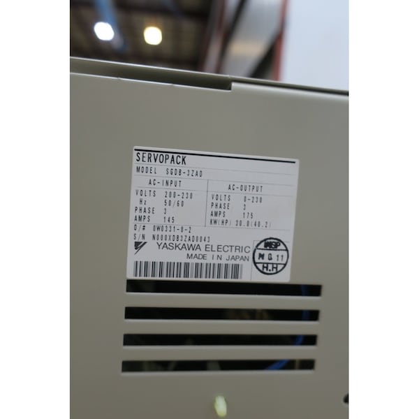 Servopack de Yaskawa 200-230V-Ac 0-230V-Ac 3Ph 30Kw Servo Drives y Amplificador - SGDB-3ZAD