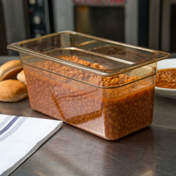 Carlisle Foodservice StorPlus High Heat Food Pan, 5.7 qt, 12.75 x 12.75 x 6, Amber, Plastic - 3086213