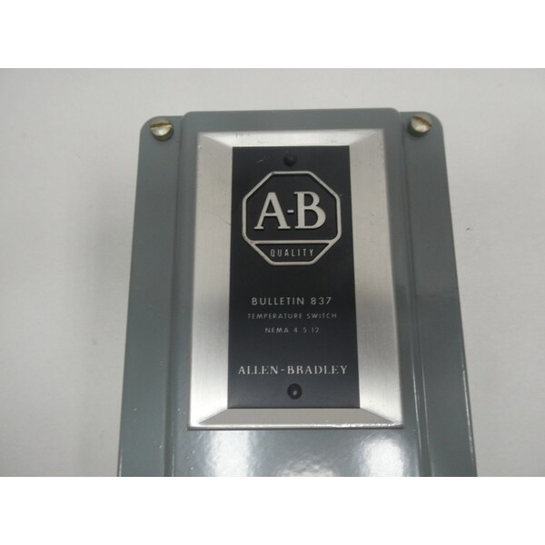 Controlador de temperatura Allen Bradley SER A 140-290F 125V-AC 57.5V-DC - 837-A6