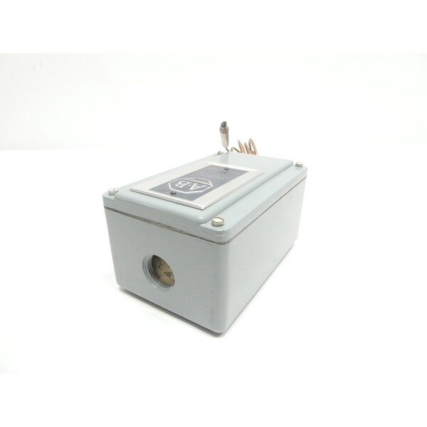 Controlador de temperatura Allen Bradley SER A 140-290F 125V-AC 57.5V-DC - 837-A6