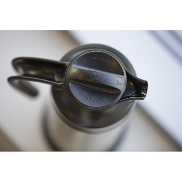 Service Ideas SteelVac Creamer, Vacuum Insulated Carafe, Stainless Vacuum, 0.7 Liter - SSN100