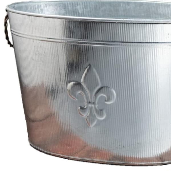 Homeroots Oval Silver Ribbed Fleur De Lis Beverage Tub - 384108