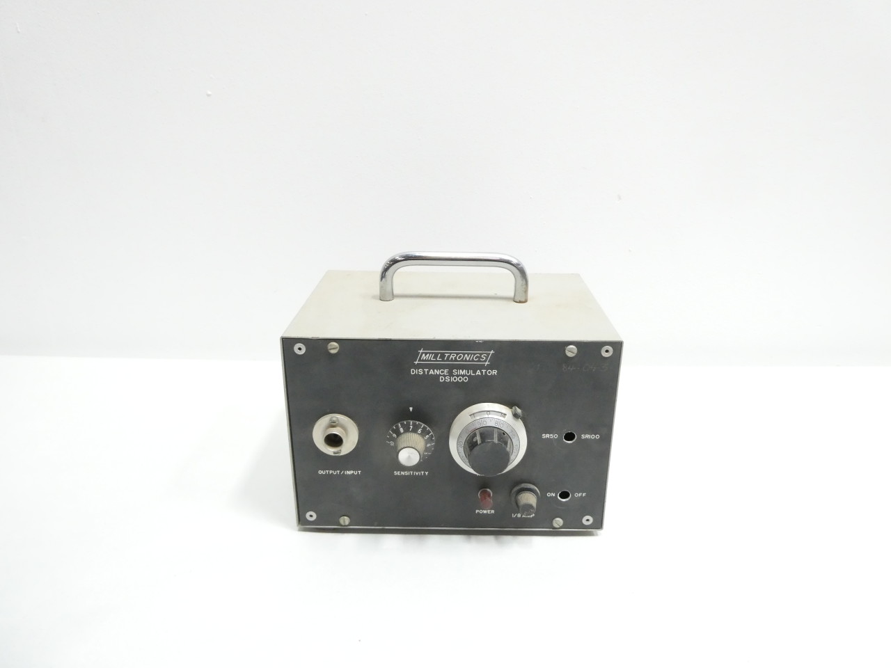 MILLTRONICS DS1000 DISTANCE SIMULATOR TEST EQUIPMENT - MRO INDUSTRIAL