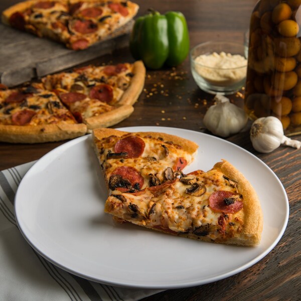 Carlisle Foodservice Melamine Buffet Pizza Plate, 12", Wht, PK12 - 4380002