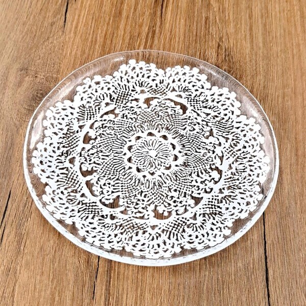 Red Pomegranate Collection 8.25 in. Lille Salad Plate - 7051-0