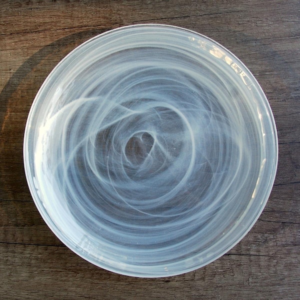 American Granby Red Pomegranate  Nuage 8 in. Salad Ivory Plate - 0811-0