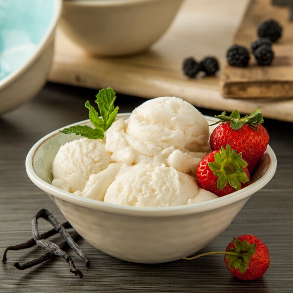 Carlisle Foodservice Melamine Ice Cream Bowl, 27 oz., Buff, PK12 - 6401306