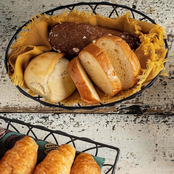 Tablecraft Oval Serving Basket, Black Metal, 9x6x2.5 - 10536