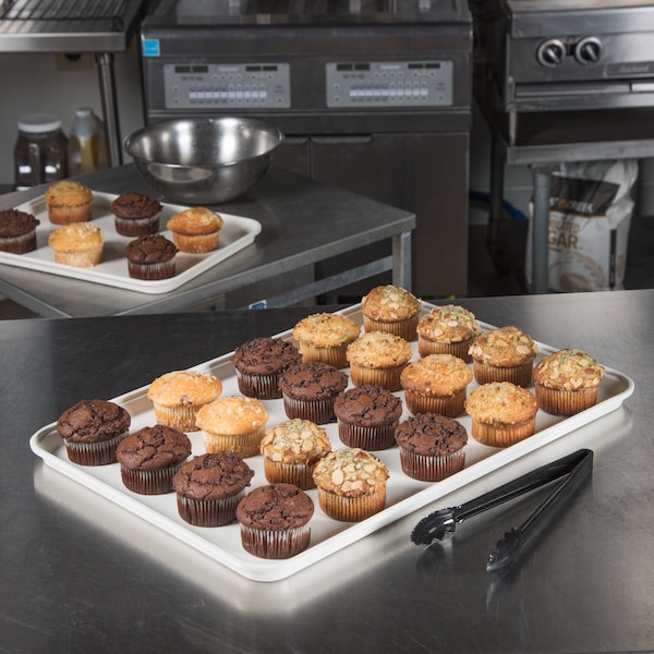 Carlisle Foodservice Tray Market, 17.9"x25.6", White, PK6 - 2618FMTQ301