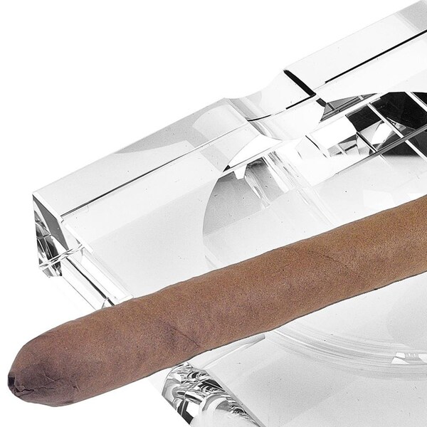 Homeroots 7 in. Hand Crafted Square Crystal Cigar Ash Tray - 375763