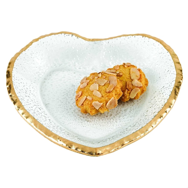 Homeroots 8 in. Mouth Blown Heart Edge Gold Leaf Plate - 376061