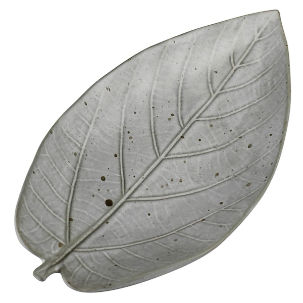 Homeroots 1.5 x 5.5 x 10 in. Gray Begonia Leaf Ceramic Serving Tray - 397886
