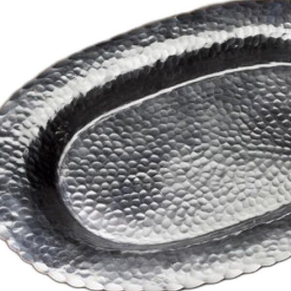 Homeroots 0.5 x 13 x 20 in. Traditional Scallop Oval Hammered Tray, Silver - 388592