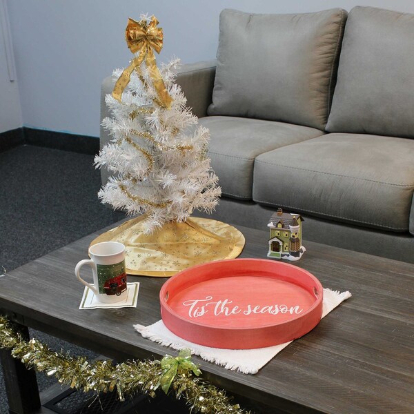 Elegant Designs "Tis the Season" 13.75" Round Wood Serving Tray with Handles - HG2013-RTS