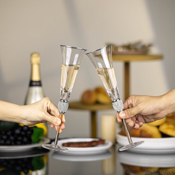 Dinewares 2 Piece Elegant Crystal Set Wedding Champagne Glasses with Diamond Rhinestone Accents and a - QI004759.SI.2