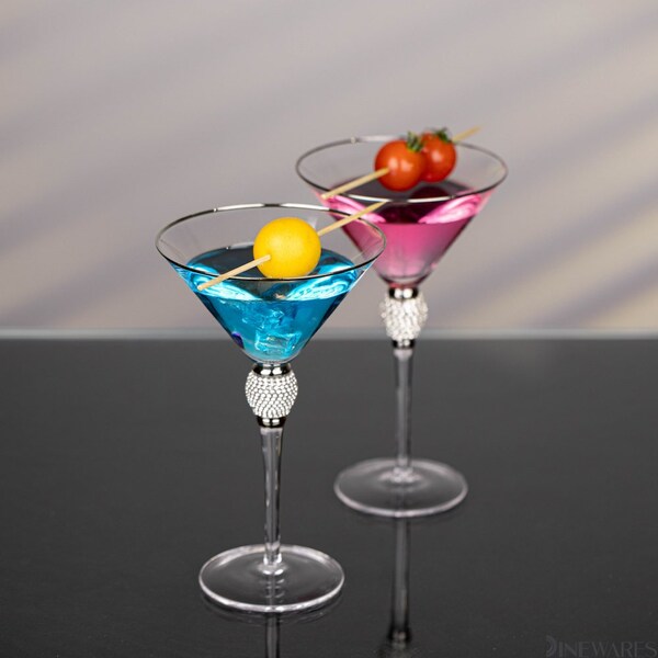 Dinewares 4 Piece Premium Clear Stem Crystal Martini Glasses with Gold Rim and Diamond-like - QI004760.SI.4