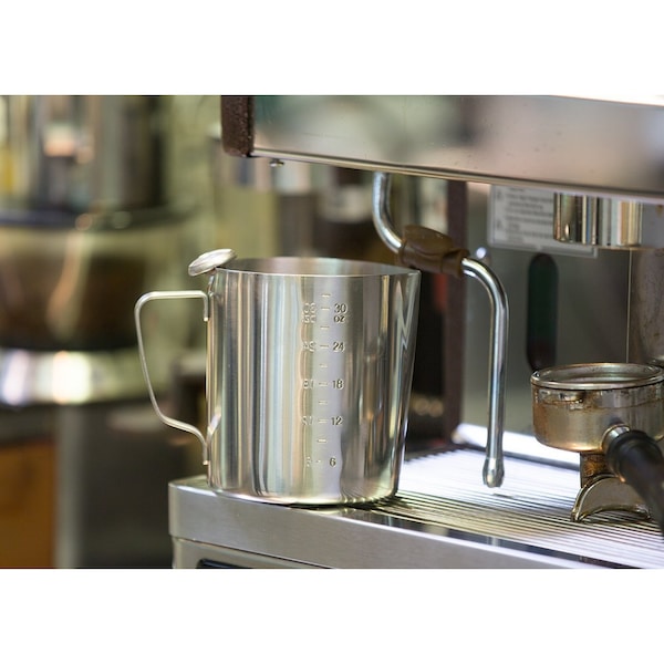 Service Ideas Frothing Pitcher, 32 oz. with 6 oz. Increment - FROTH326