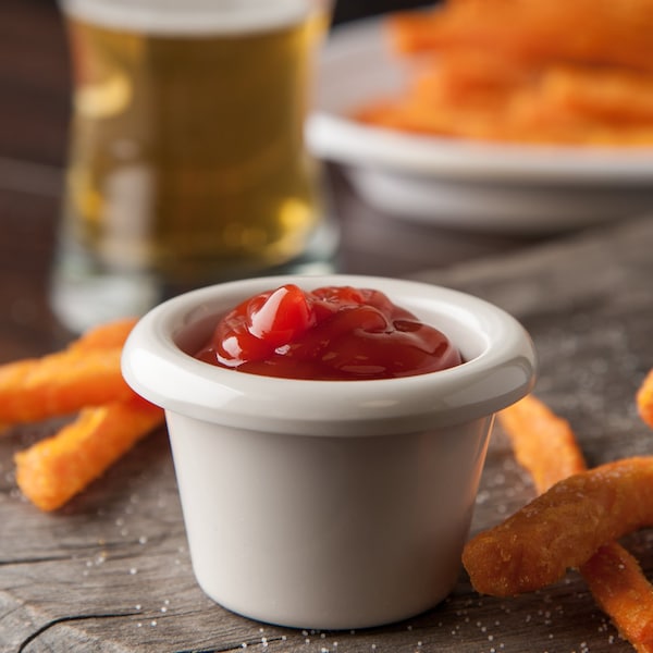 Carlisle Foodservice Mlmn Smooth Ramekin, 1.5 oz., Bone, PK48 - S27742