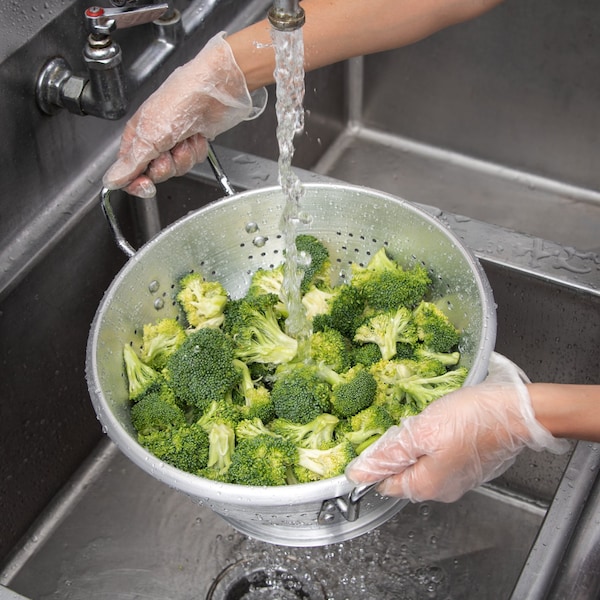 Carlisle Foodservice Standard Weight Colander, 8 qt., PK6 - 60278