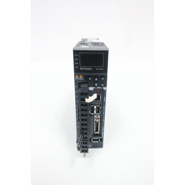 Keyence 0-400Hz 200-230V-AC 0-230V-AC 3Ph 400W Servo Drives and Amplifier - SV-040L2