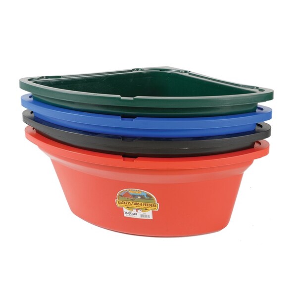 Miller Mfg Duraflex Corner Feeder 26 Qt. RED - 1130-RE