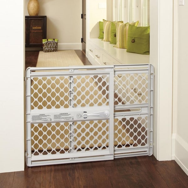 North States Industries North States 26 in. H X 26-42 in. W Plastic Pet Gate - 8625
