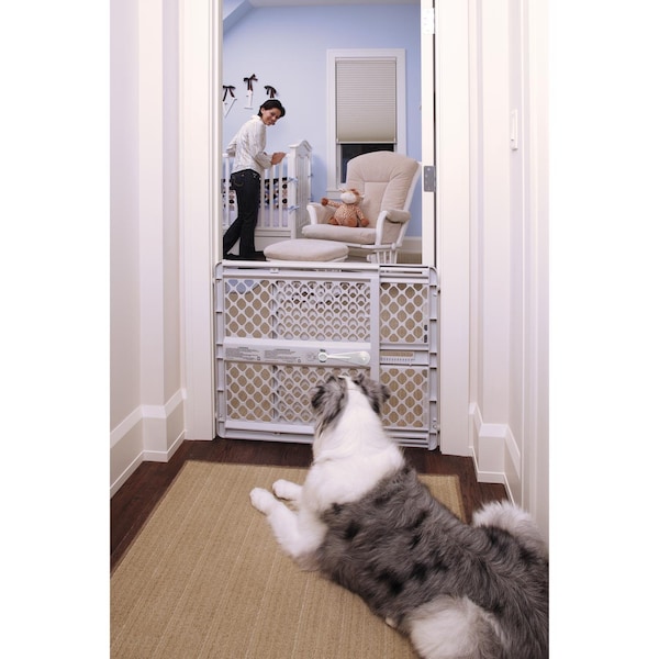 North States Industries North States 26 in. H X 26-42 in. W Plastic Pet Gate - 8625