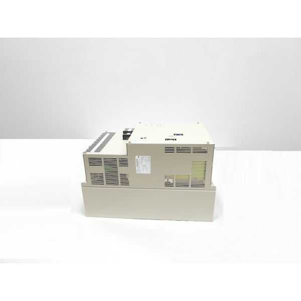 Yaskawa Servopack 200-230V-Ac 0-230V-Ac 3Ph 15Hp Servo Drives And Amplifier - SGDB-1AAN