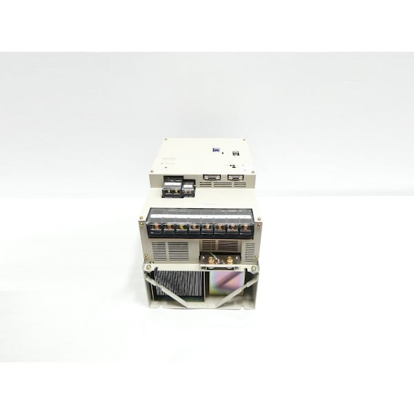 Yaskawa Servopack 200-230V-Ac 0-230V-Ac 3Ph 15Hp Servo Drives And Amplifier - SGDB-1AAN