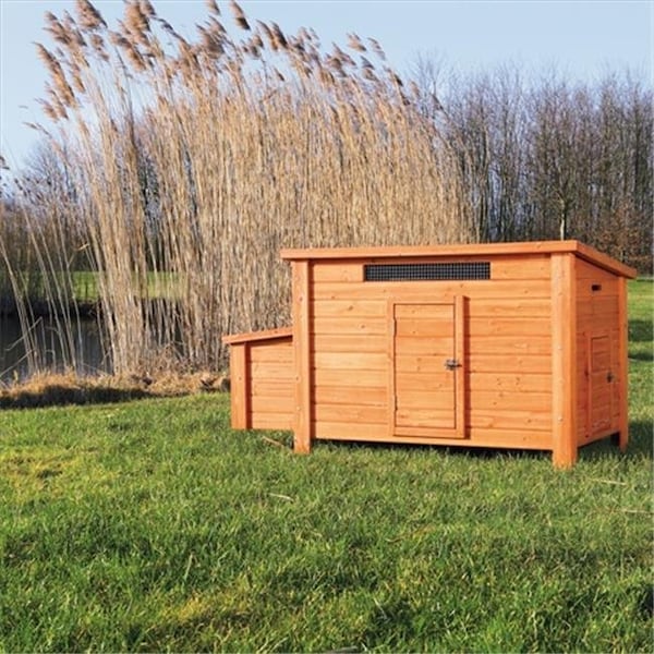 Trixie Pet Products TRIXIE Pet Products 55963 Chicken Coop - Glazed Pine - 55963