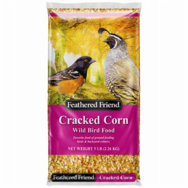 Personagrata 5 lbs Cracked Corn Wild Bird Food - PE3866098