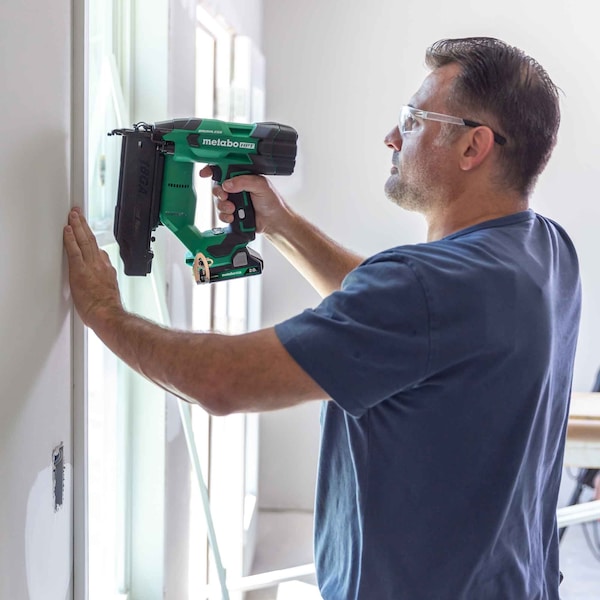 Metabo Hpt 18V MV Cordless Brushless 18-Gauge Compact Cordless Brad Nailer 1 x 2.0Ah - NT1850DFTM