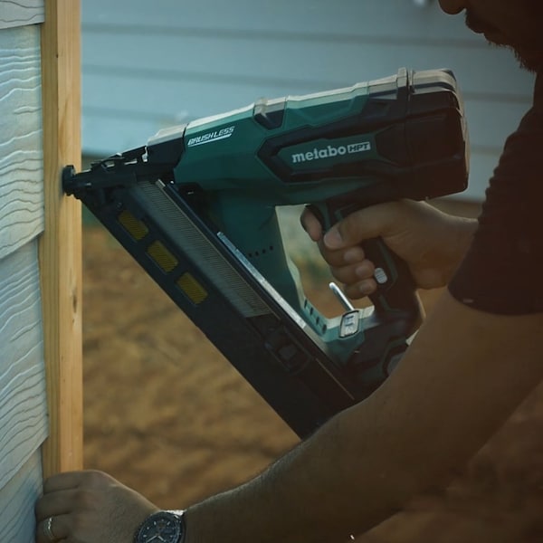 Metabo Hpt 18V Cordless 15-Gauge Angled Finish Nailer 1 x 2.0Ah - NT1865DMASTM
