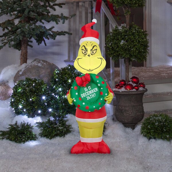 Gemmy Gemmy Airblown LED Grinch Holding Wreath 4 ft. Inflatable - 116021