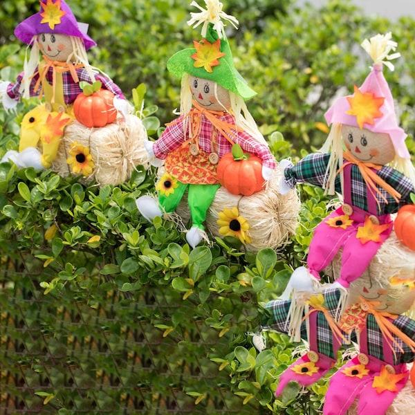 Gardenised Outdoor Fall Decor Halloween Scarecrow for Garden Ornament Sitting on Hay Bale, Straw Multicolor - QI004088