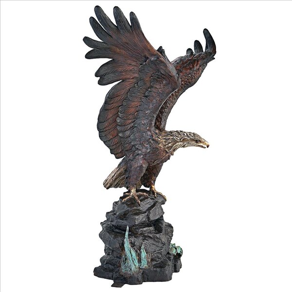 Design Toscano Strength and Patriotism Bald Eagle Cast Bronze Garden Statue - DD2245