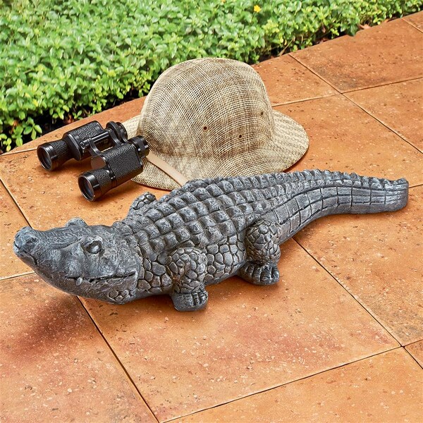Design Toscano Chomper the Swamp Beast Garden Gator Statue - FU84355